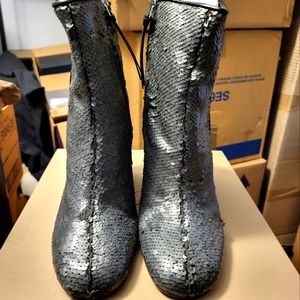 Ganor Dominic ankle boots